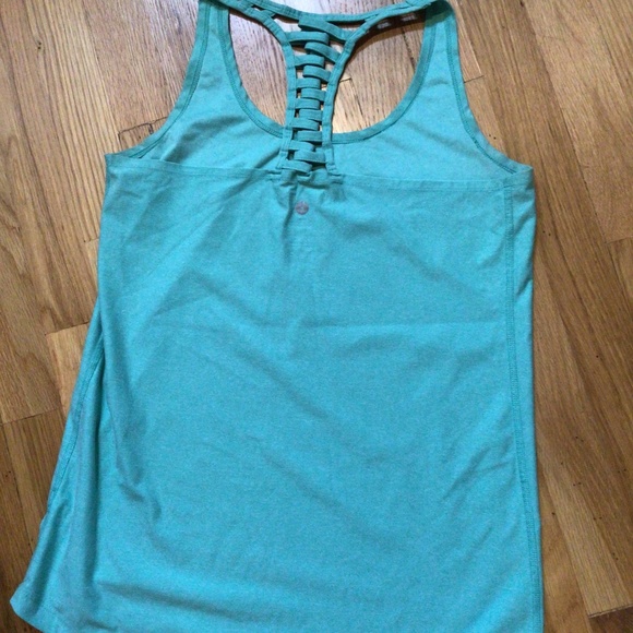 3 Women’s Activewear tops racerback sz small - Picture 10 of 10